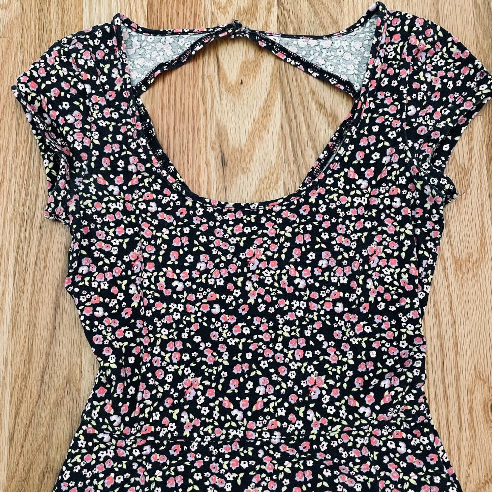 American Eagle Floral Fit & Flare Open Back Skater Summer Sun Dress Size XS